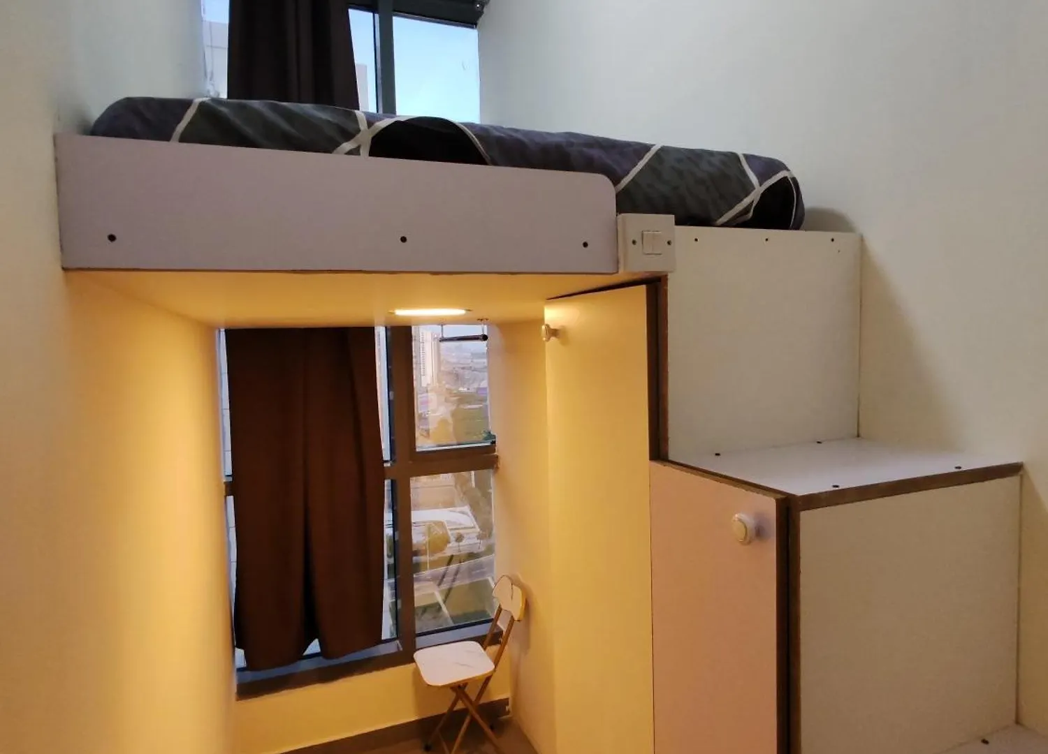 Business Bay Loft Accommodation 두바이 아랍에미리트