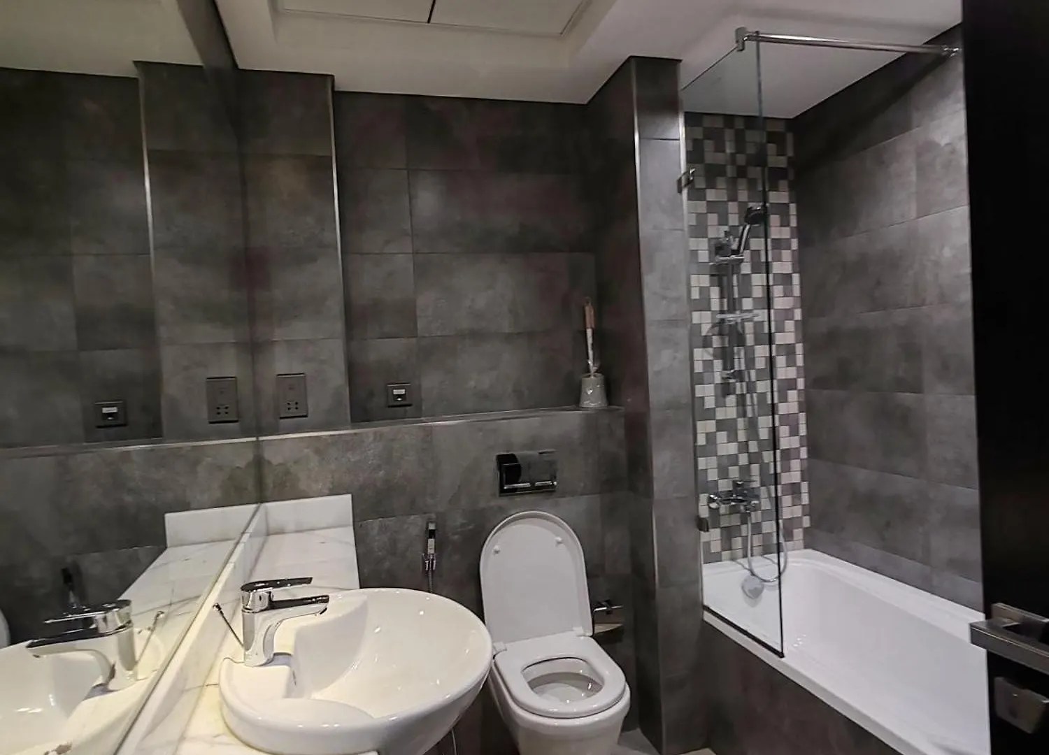 Business Bay Loft Accommodation 두바이 0*,  아랍에미리트